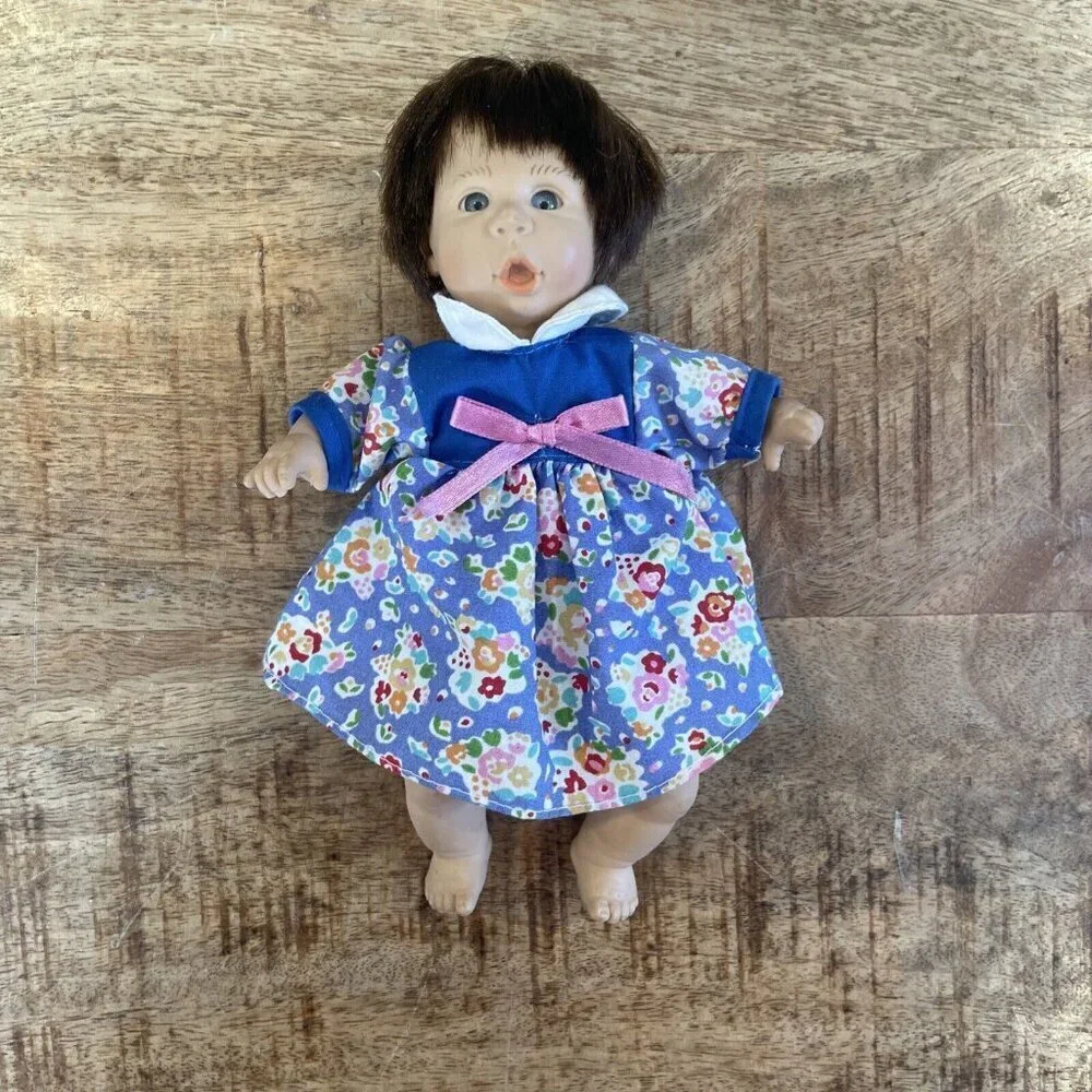 Vintage Gi-Go Toys My Pals Palm Pals Expressions Baby Doll Bean Bag Pellets